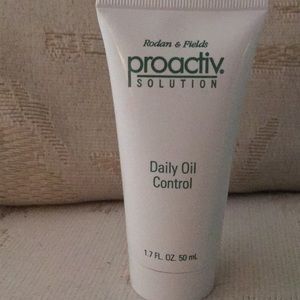 Pro active daily oil control